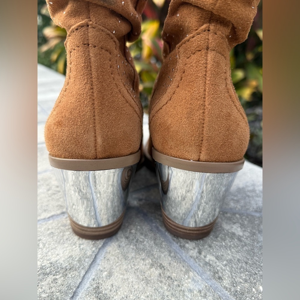 Gianni Bini Western Suede Ankle Boots with Studs Size 9M - Picture 4 of 14